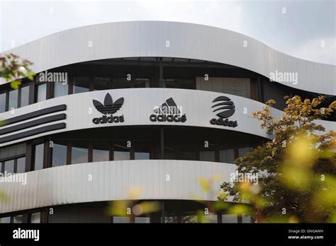 Adidas in herzogenaurach